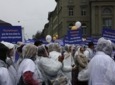 Les physiothérapeutes suisses expriment leurs inquiétudes sur la place fédérale