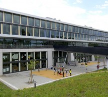 The International School of Geneva : Internationalism and Bilingualism in Education