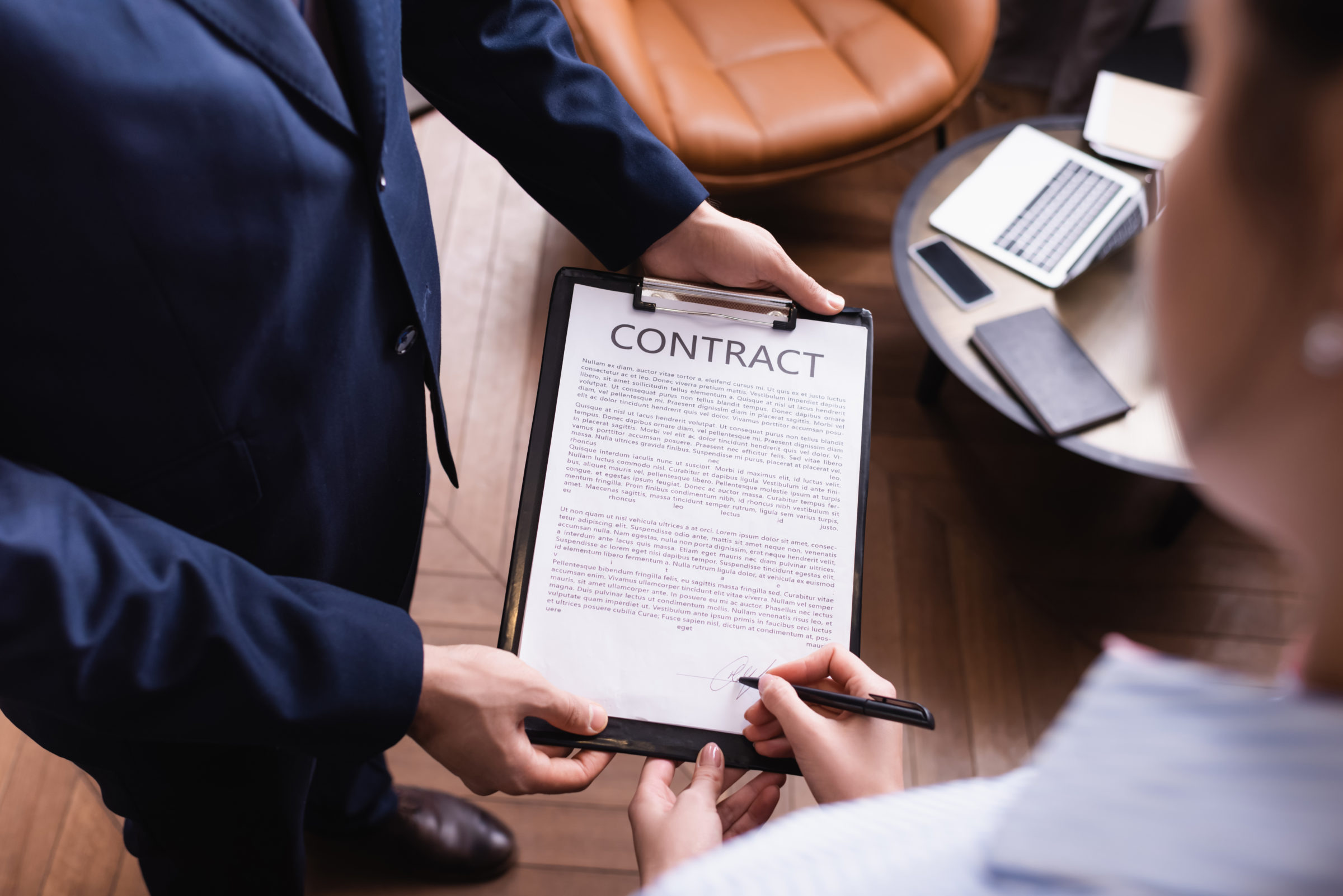Trading contract specialist: skills and experience